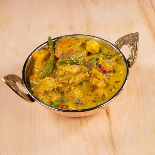 Vegetable Korma — Everest Masala Indian Cuisine Montréal